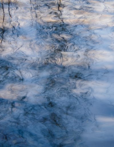 Water ripples (Velvet 56)
